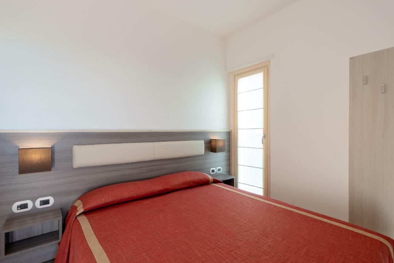 Boca Marina Aparthotel Alba Adriatica Exterior foto